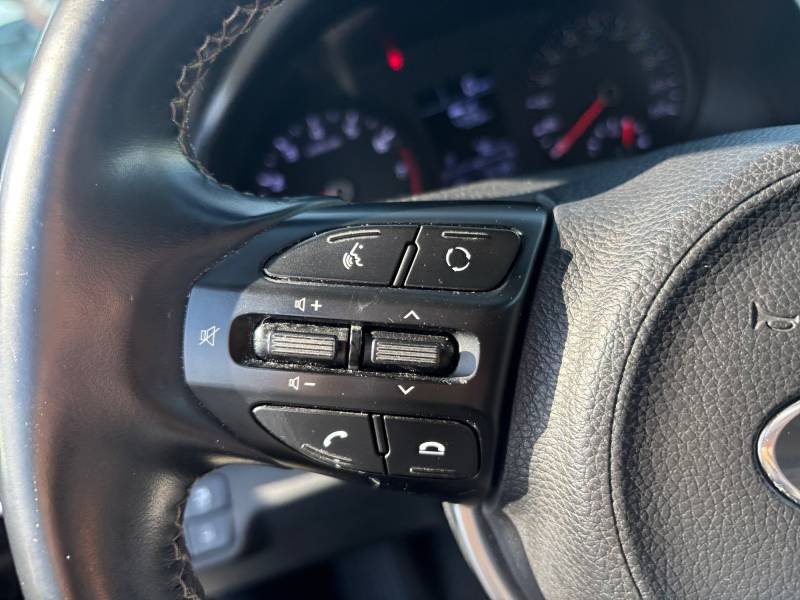 Kia Rio - Photo 21