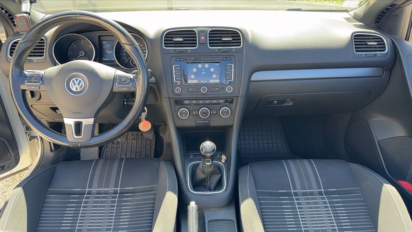 Volkswagen Golf - Photo 11