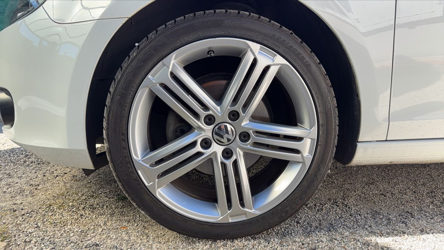 Volkswagen Golf - Photo 18