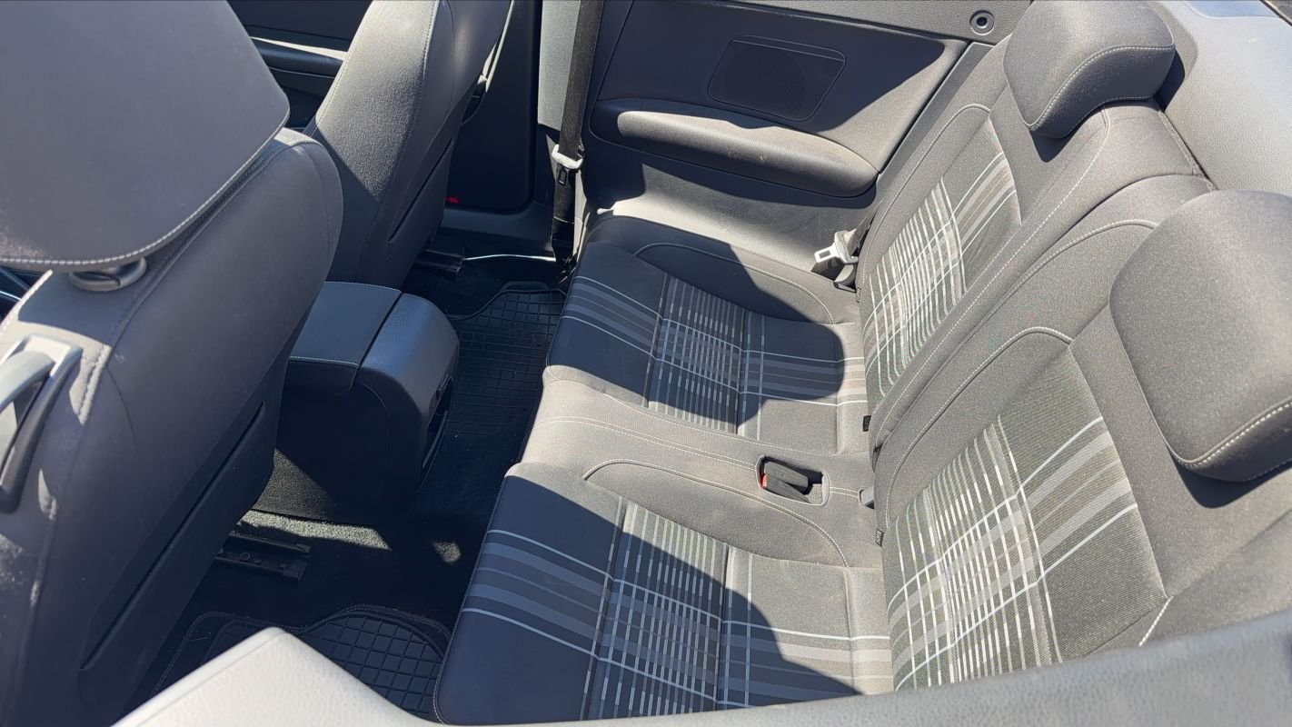Volkswagen Golf - Photo 9