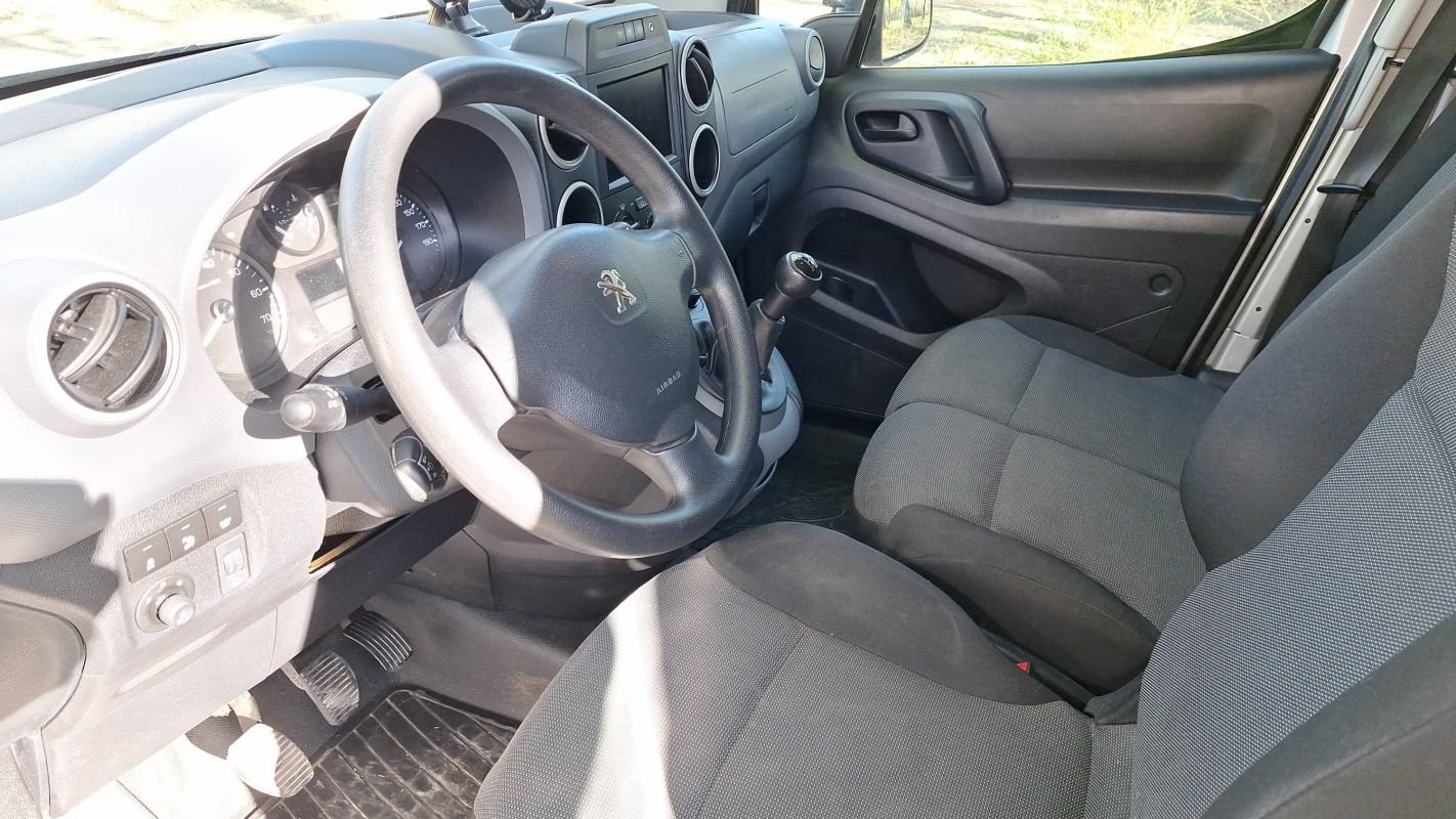 Peugeot Partner - Photo 8