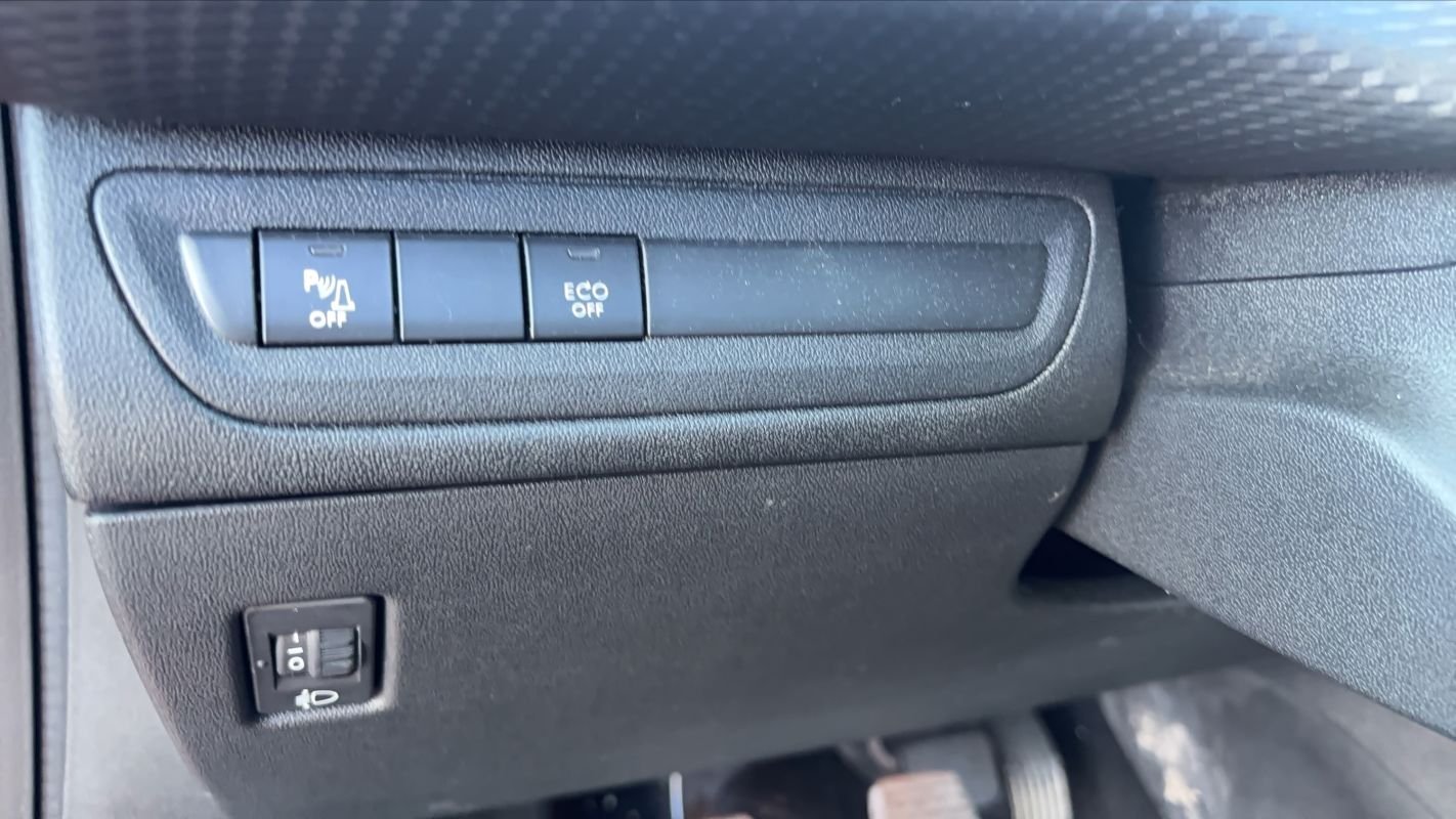Peugeot 208 - Photo 13