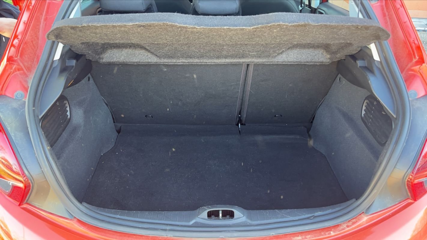 Peugeot 208 - Photo 14