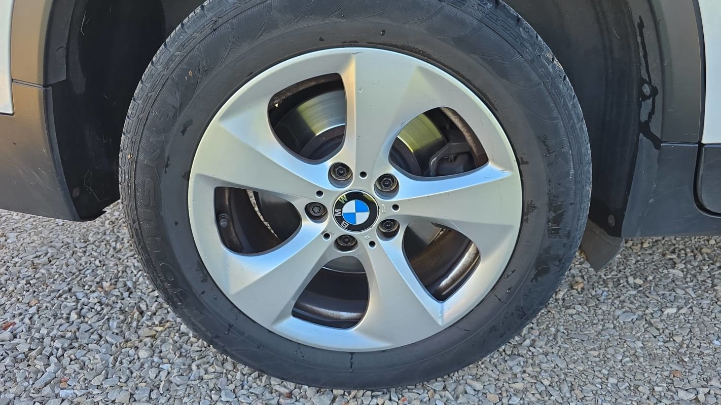 BMW X3 - Photo 16