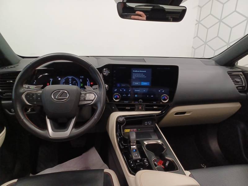 Lexus NX - Photo 11