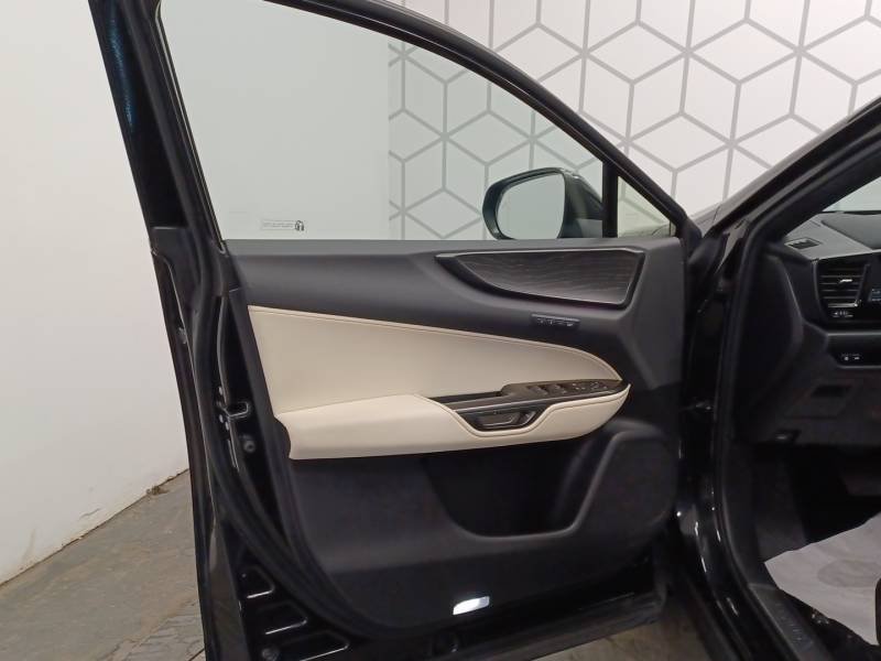 Lexus NX - Photo 17