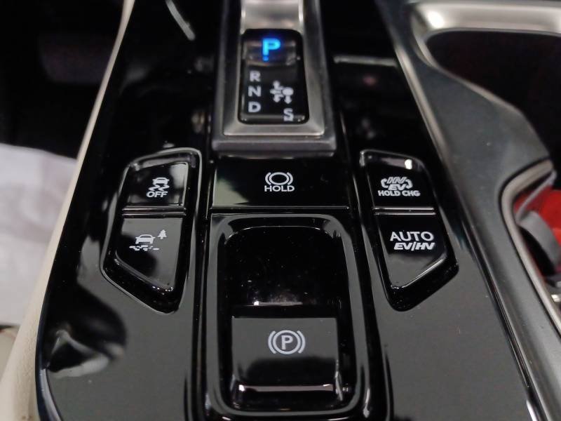 Lexus NX - Photo 27