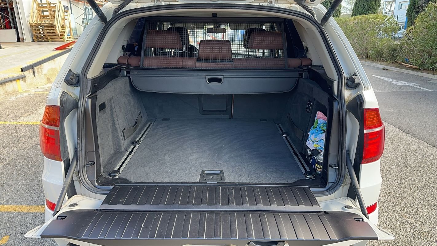 BMW X5 - Photo 14