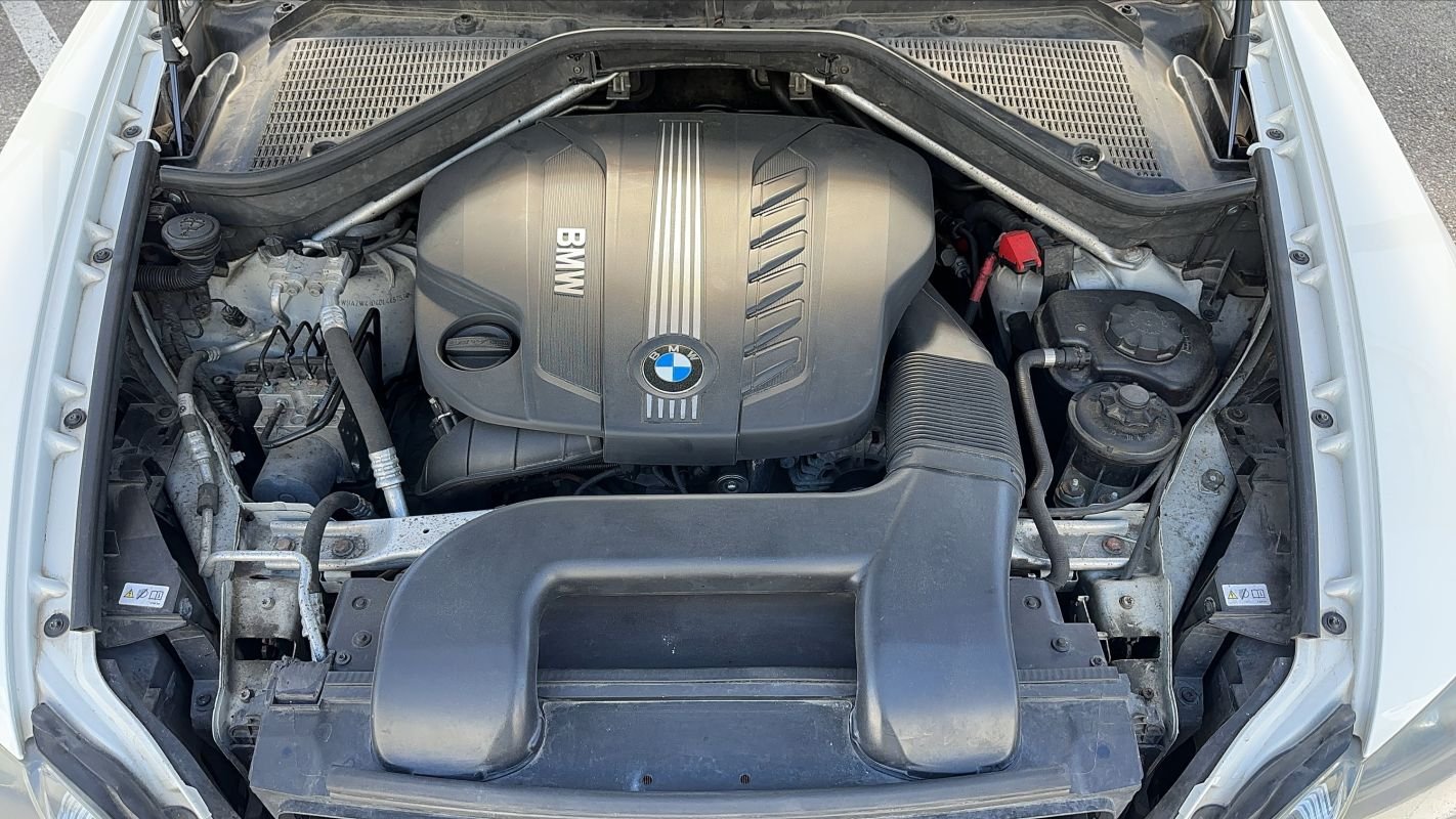 BMW X5 - Photo 15