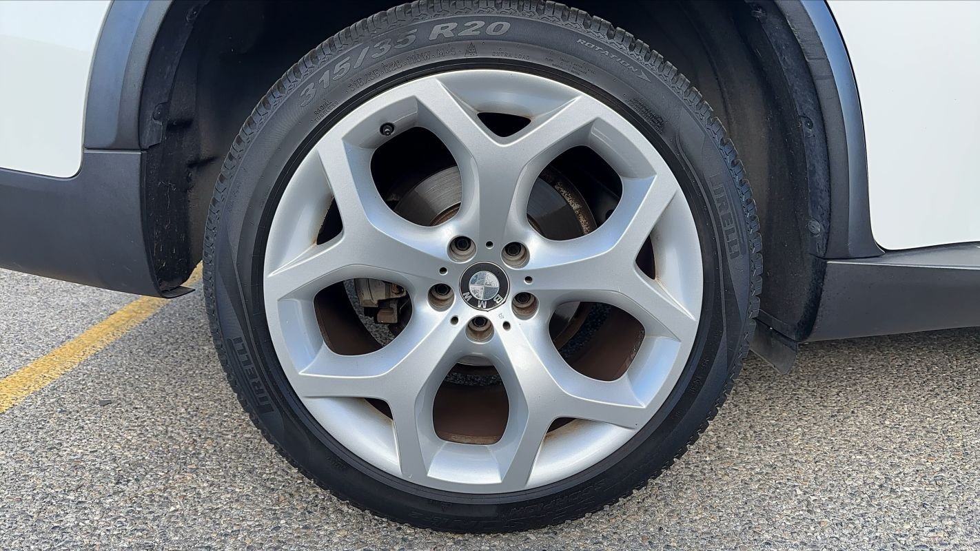 BMW X5 - Photo 16