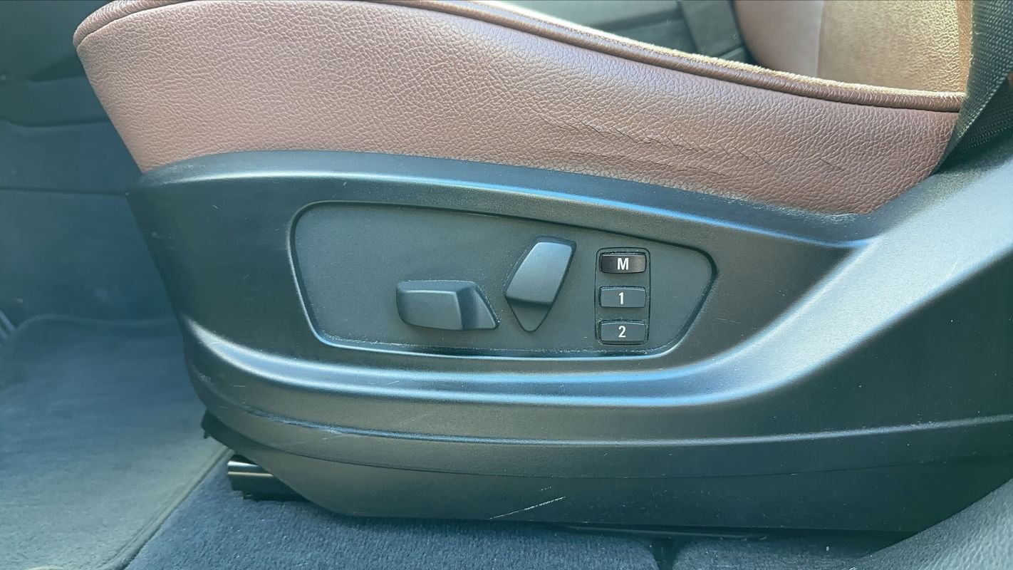BMW X5 - Photo 28