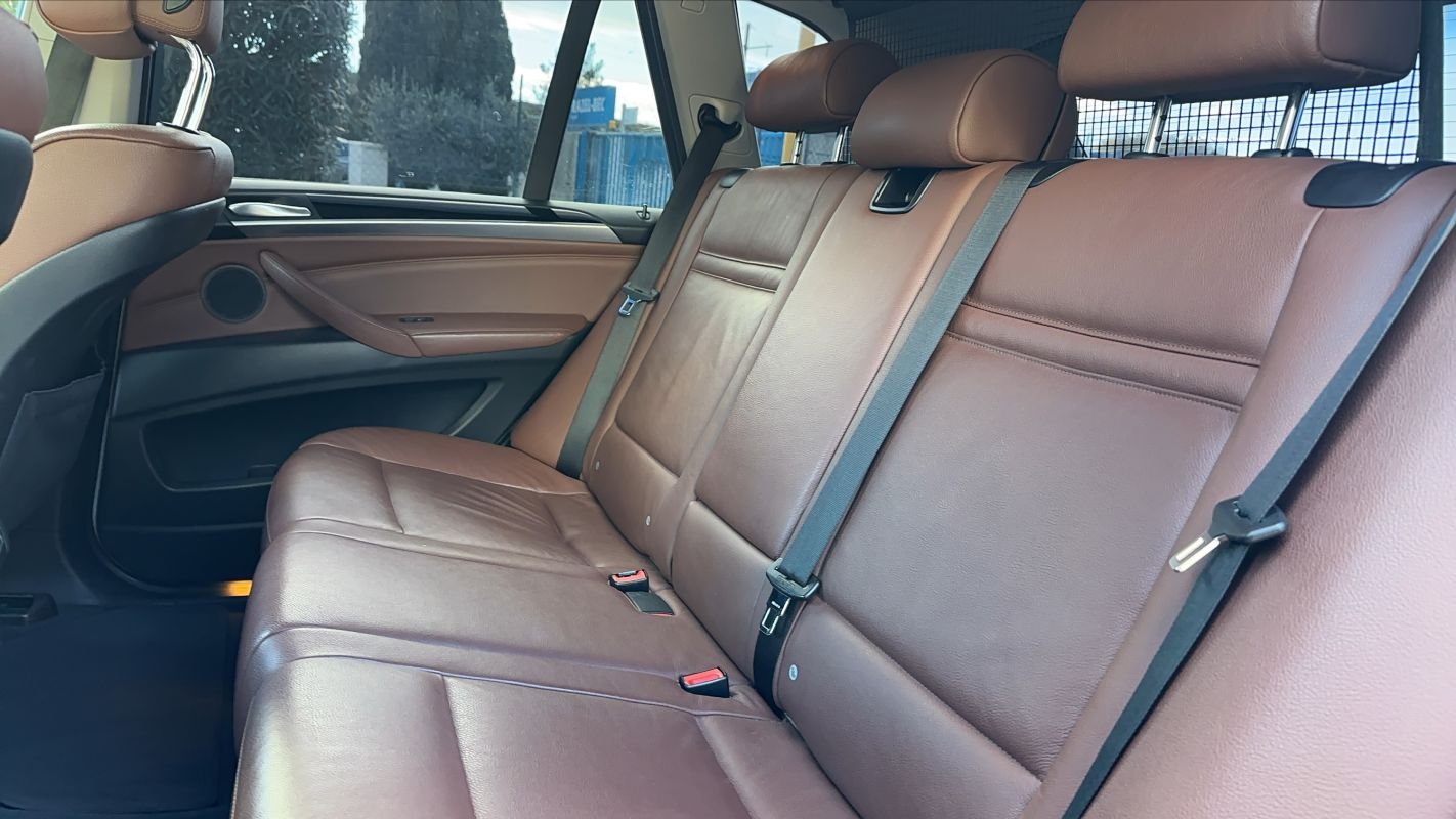 BMW X5 - Photo 9