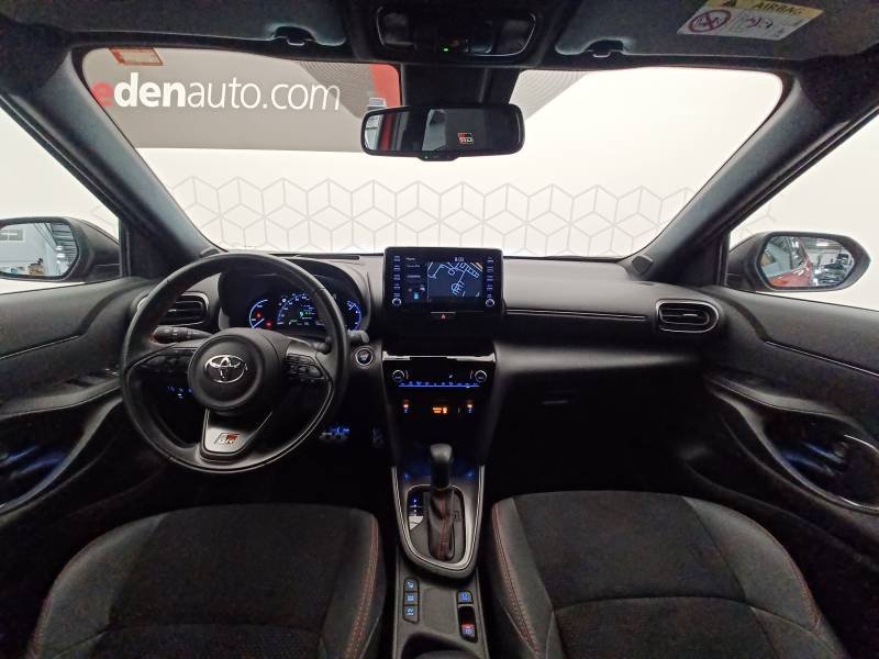 Toyota Yaris - Photo 12