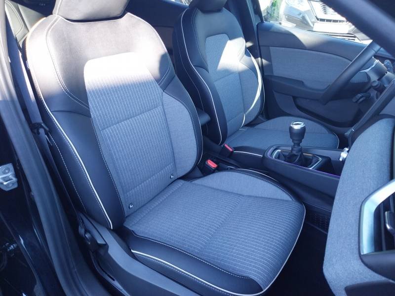 Renault Clio - Photo 25