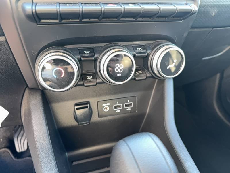 Renault Clio - Photo 25