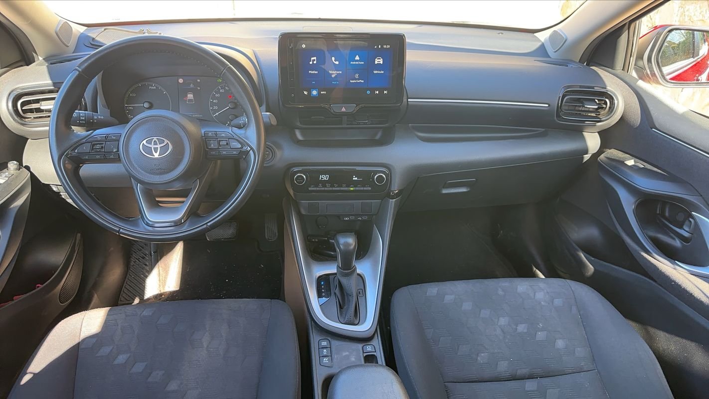 Toyota Yaris - Photo 11