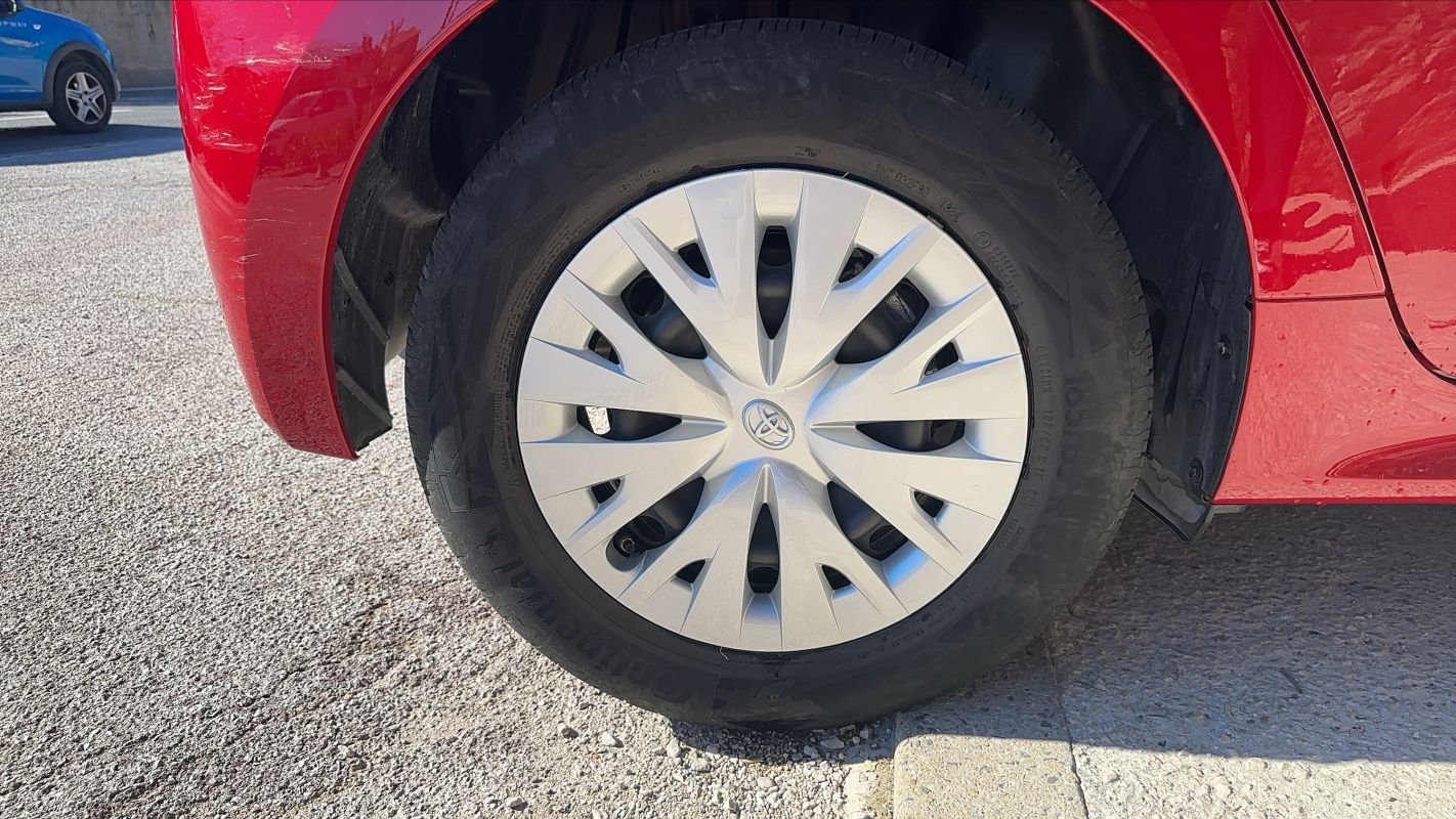 Toyota Yaris - Photo 17