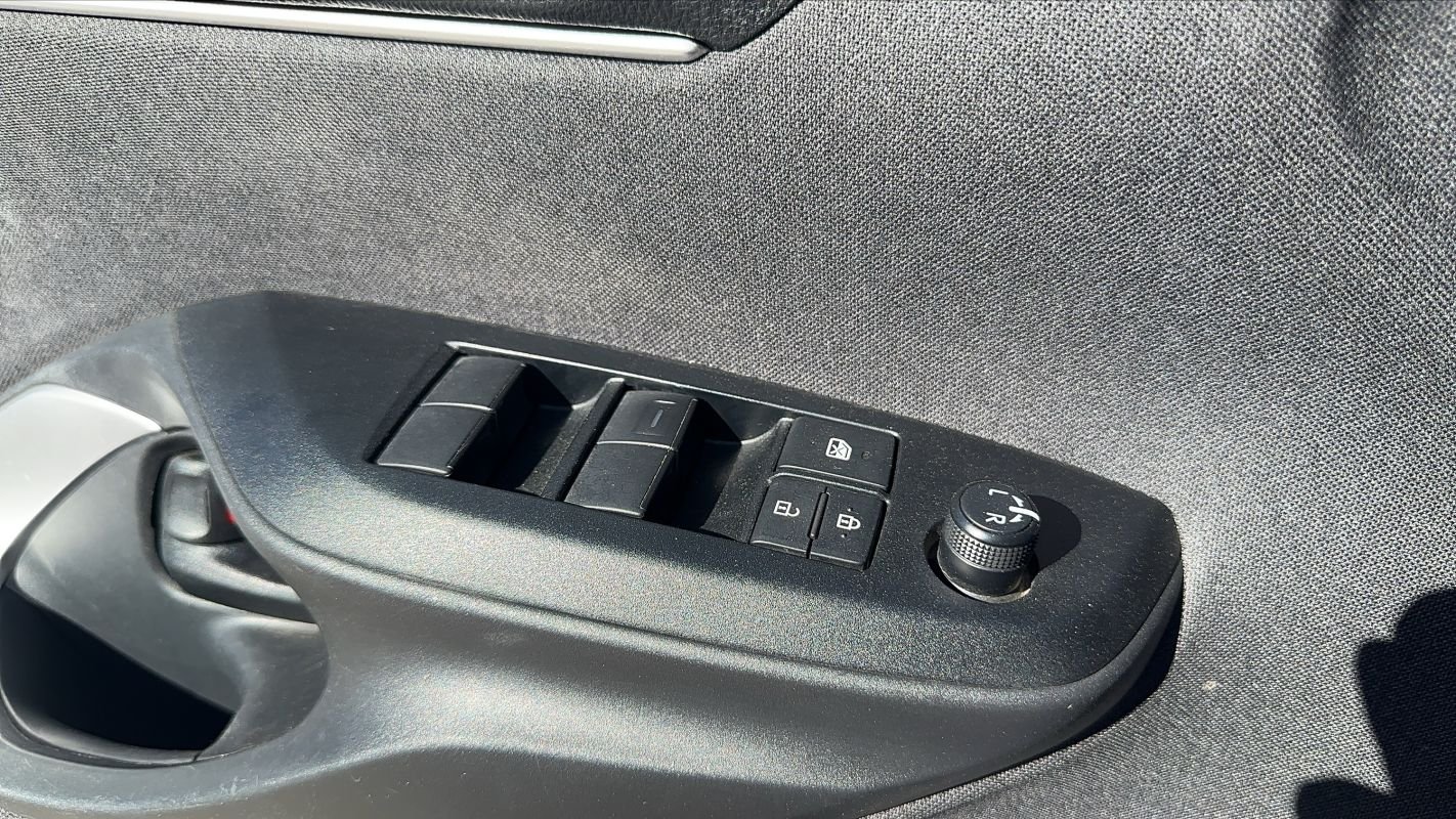Toyota Yaris - Photo 22