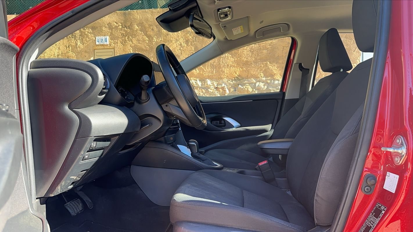 Toyota Yaris - Photo 25