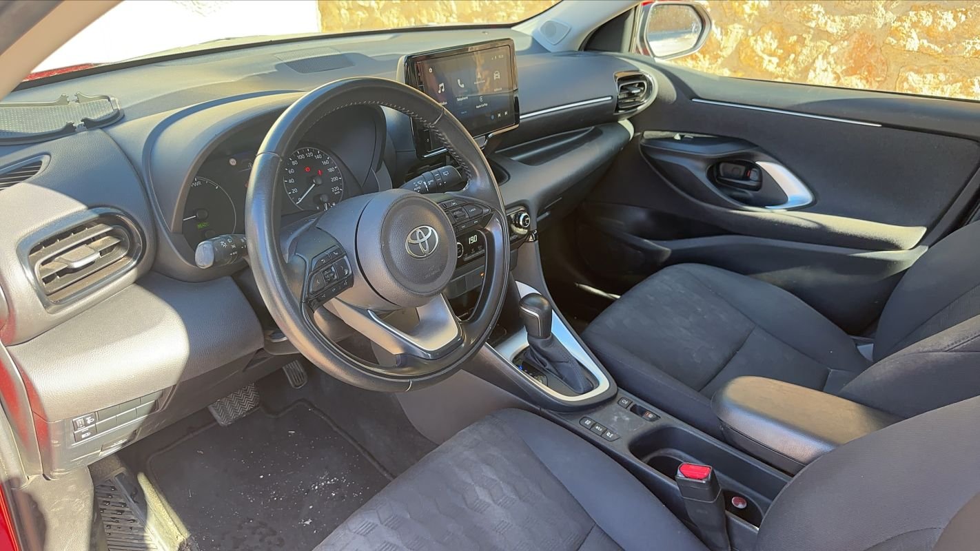 Toyota Yaris - Photo 8