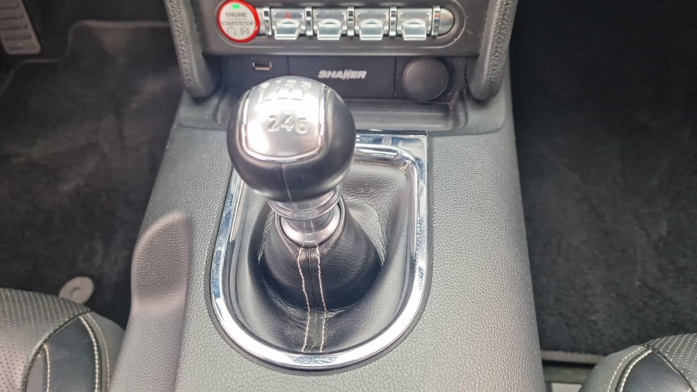 Ford Mustang - Photo 26
