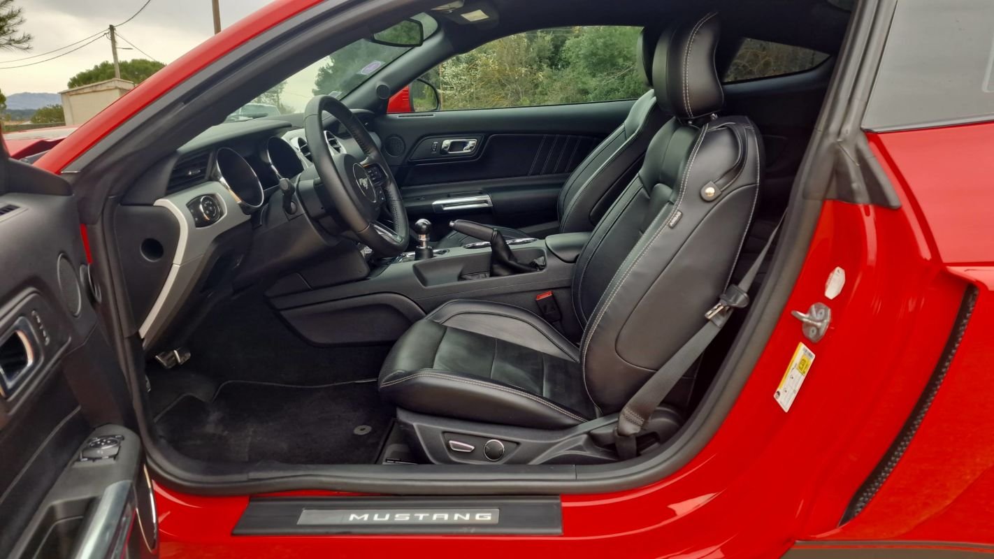 Ford Mustang - Photo 27