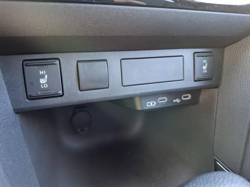 Toyota Yaris - Photo 24