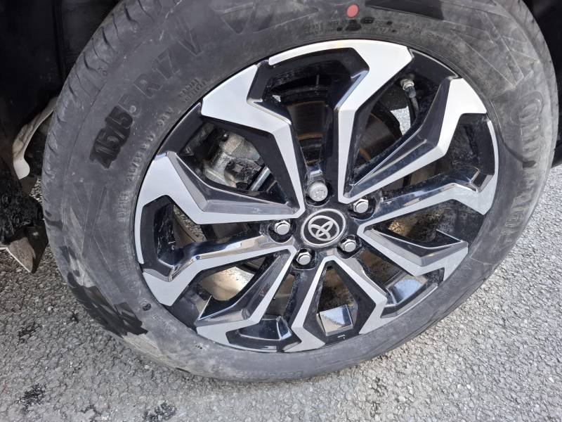 Toyota Yaris - Photo 9
