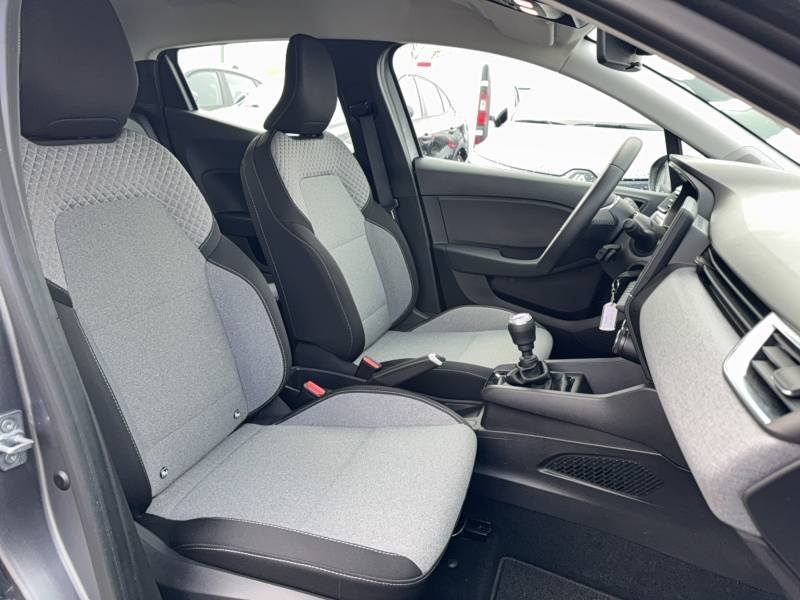 Renault Clio - Photo 11