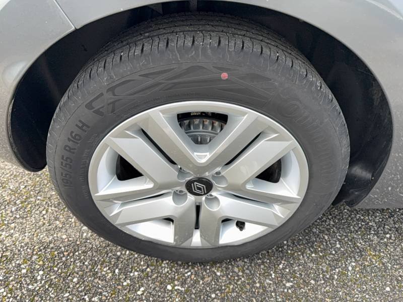 Renault Clio - Photo 12