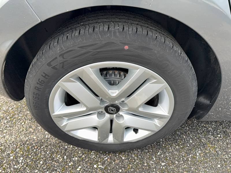 Renault Clio - Photo 13