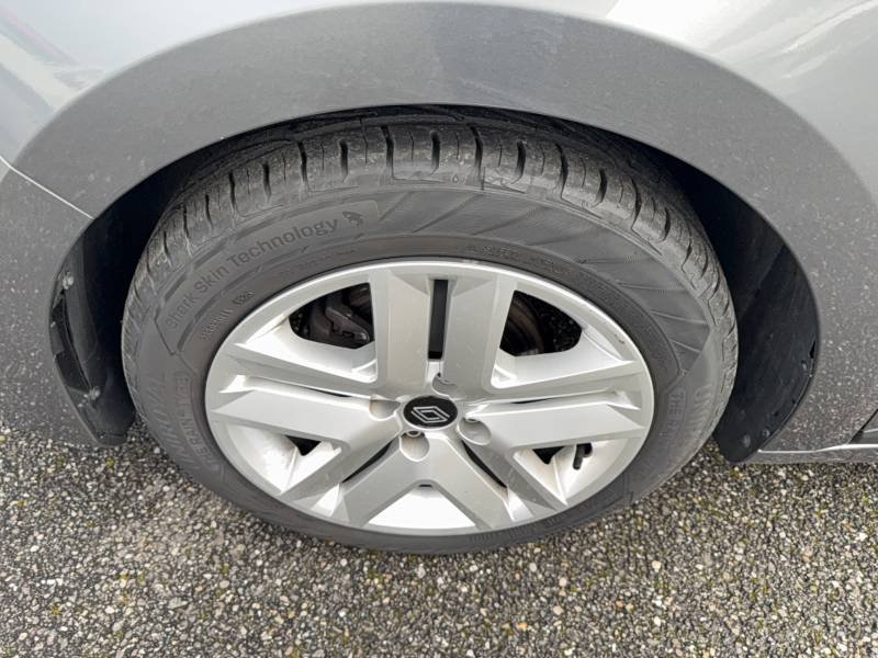 Renault Clio - Photo 15