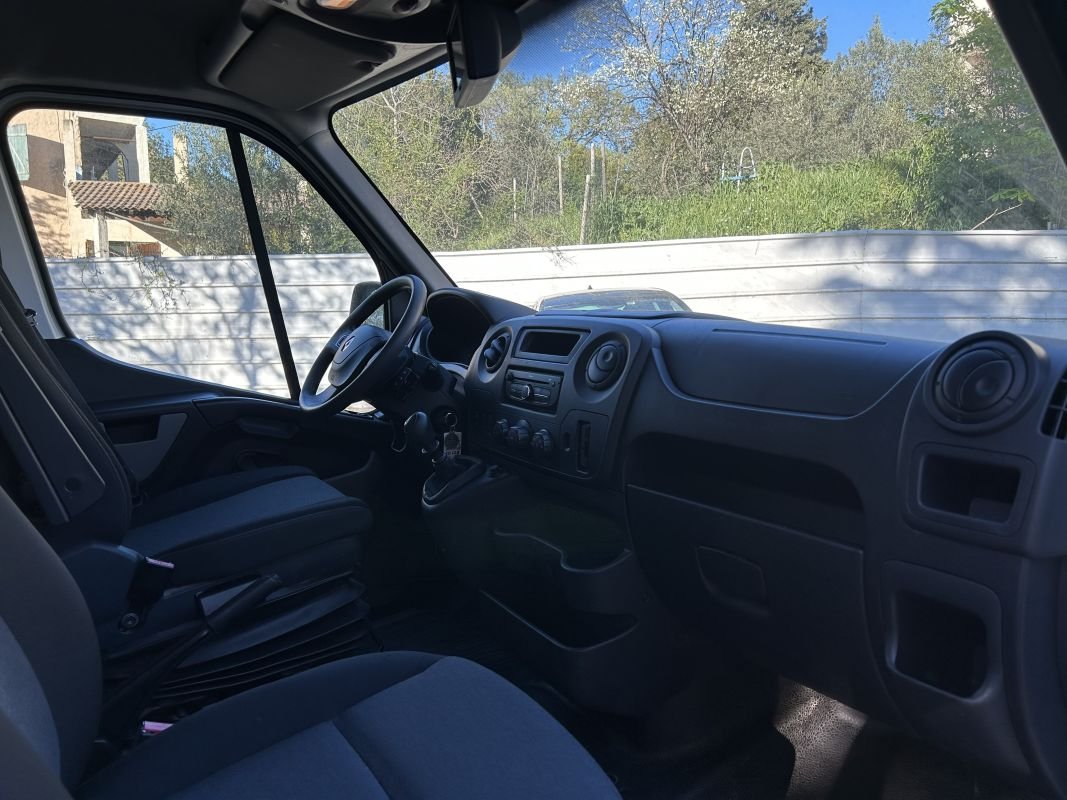 Renault Master - Photo 23