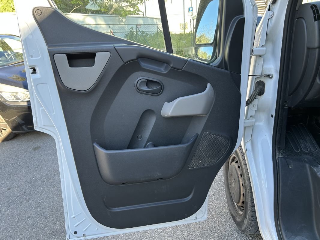 Renault Master - Photo 25