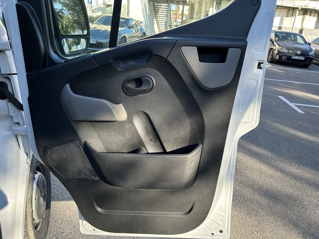 Renault Master - Photo 27