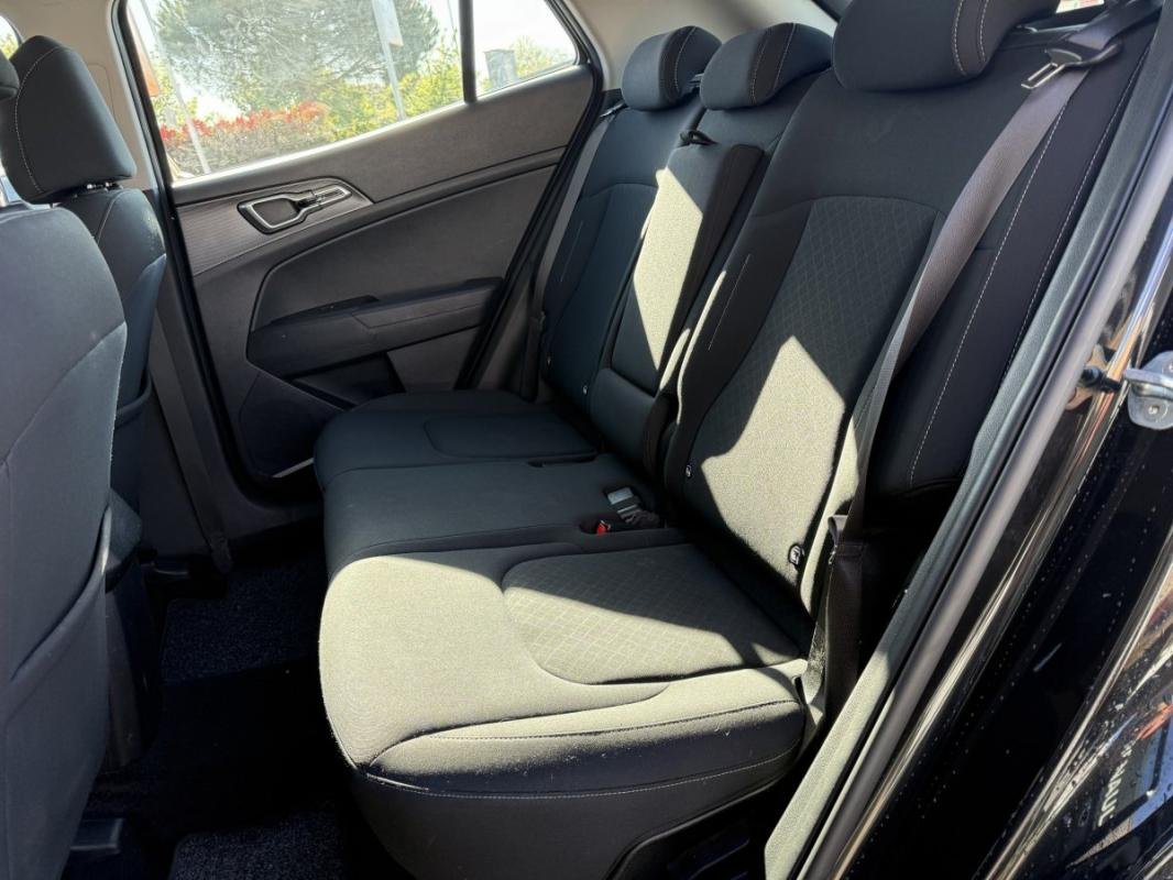 Kia Sportage - Photo 23