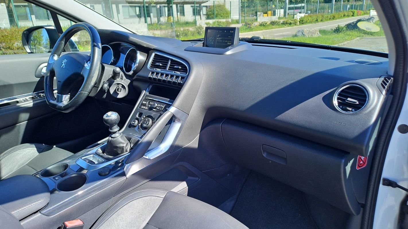 Peugeot 3008 - Photo 10