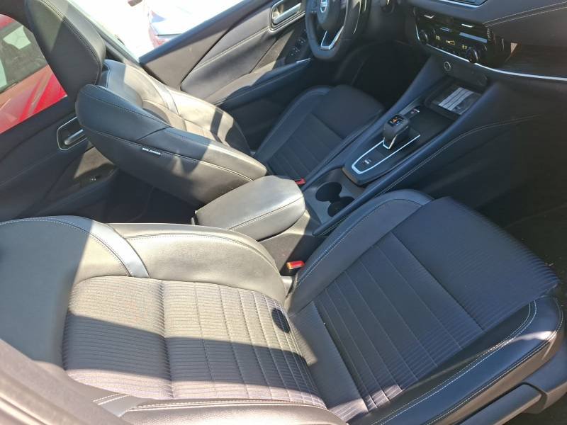 Nissan Qashqai - Photo 12