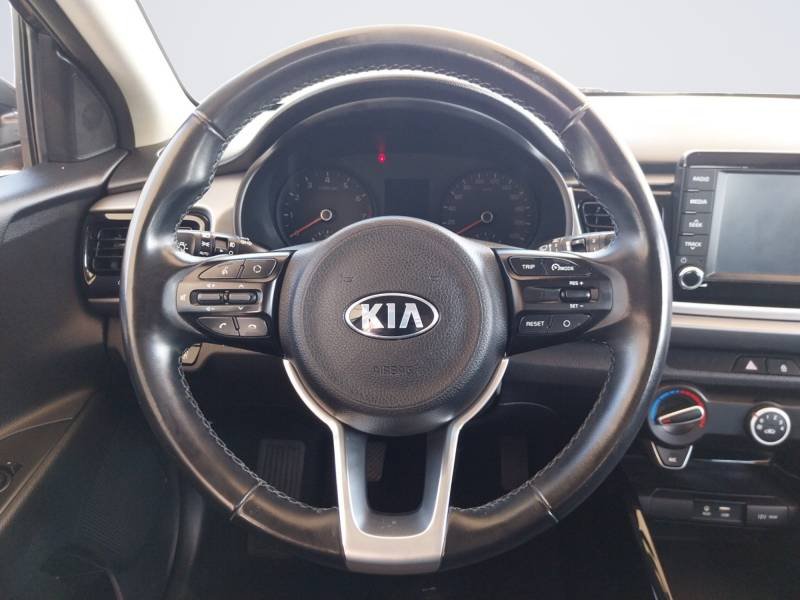 Kia Rio - Photo 12