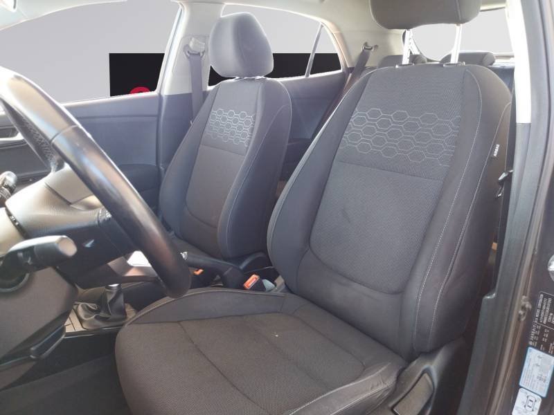 Kia Rio - Photo 14