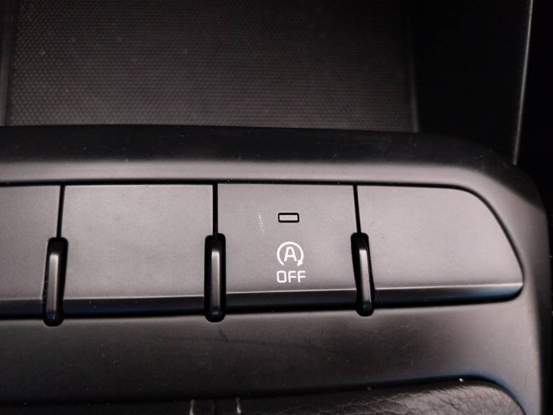 Kia Rio - Photo 20