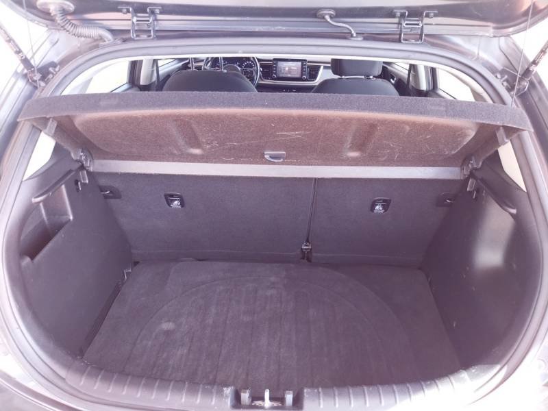 Kia Rio - Photo 27
