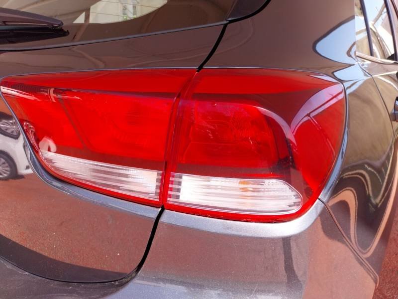 Kia Rio - Photo 30