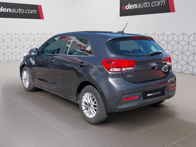 Kia Rio - Photo 3