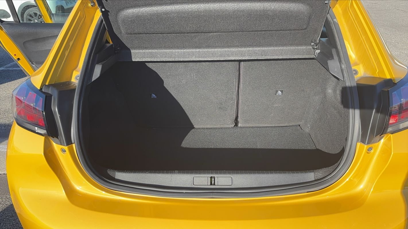 Peugeot 208 - Photo 14