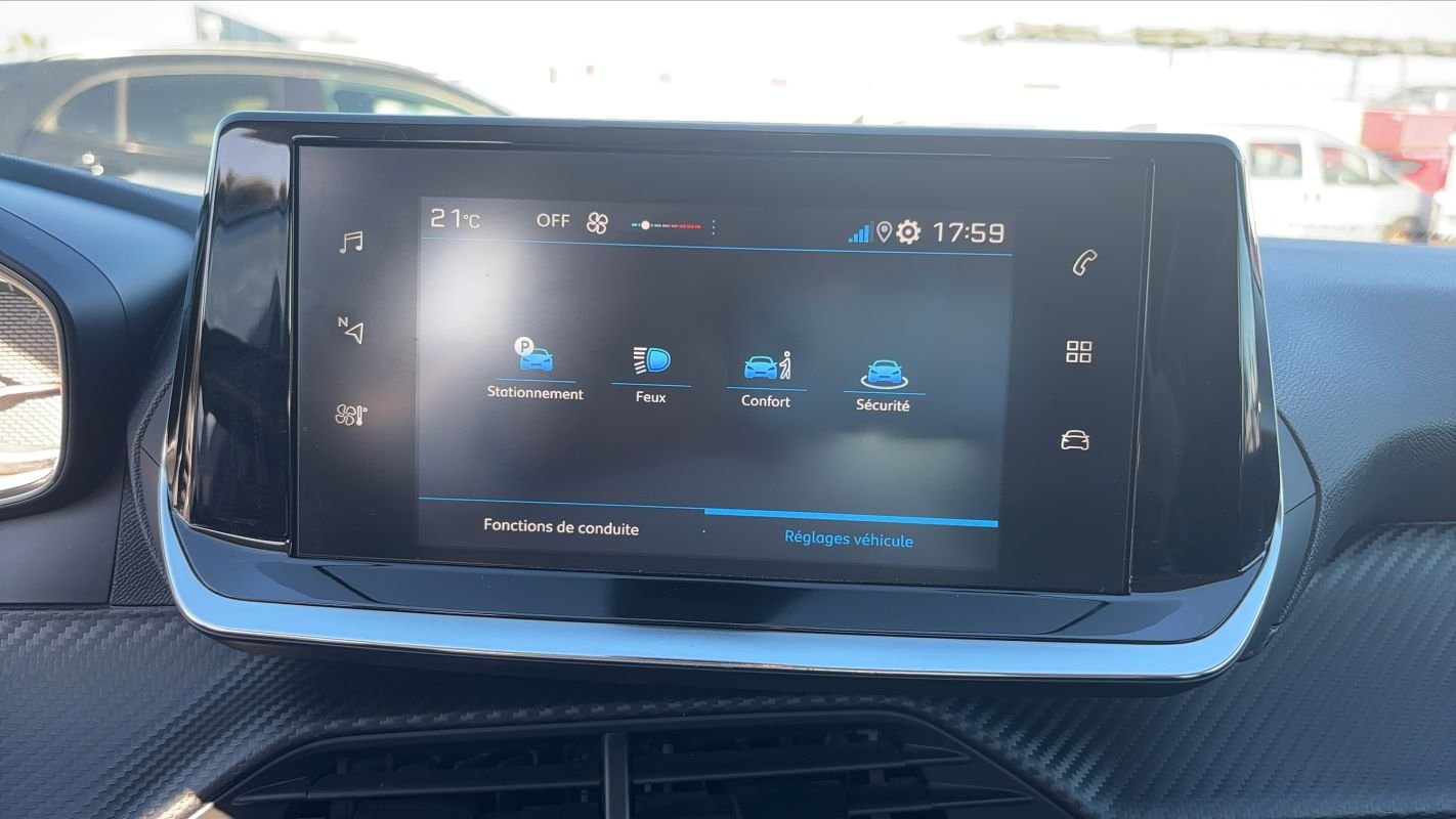 Peugeot 208 - Photo 24