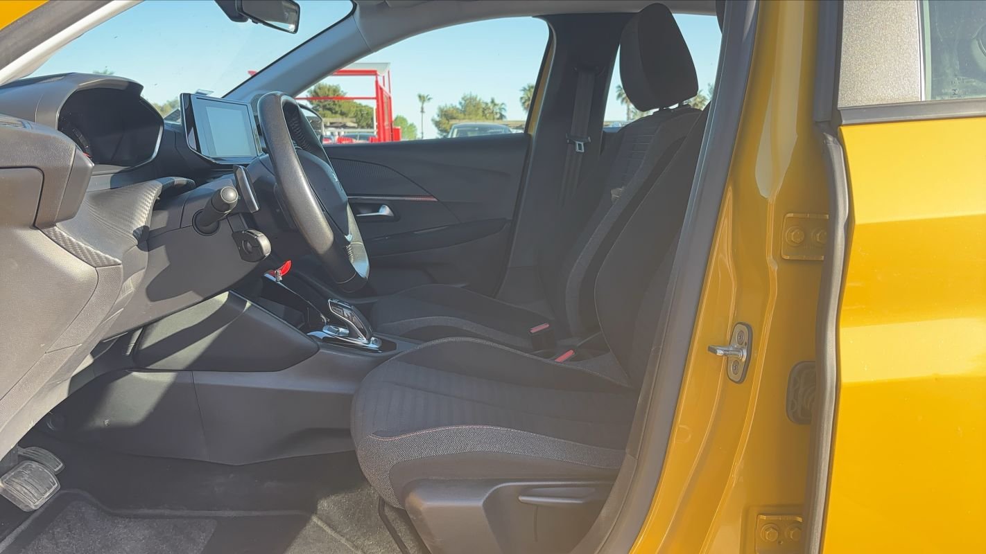 Peugeot 208 - Photo 25