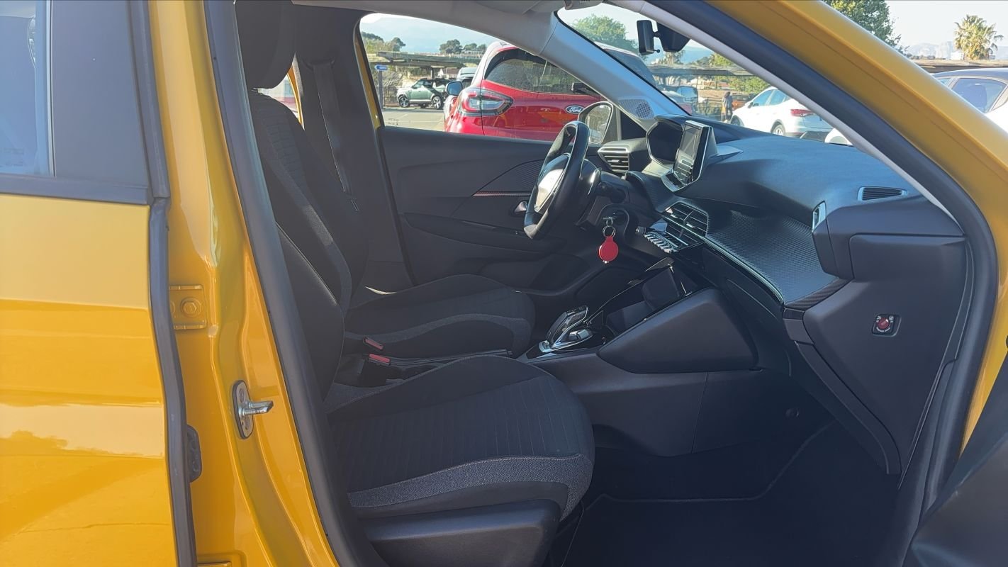 Peugeot 208 - Photo 27