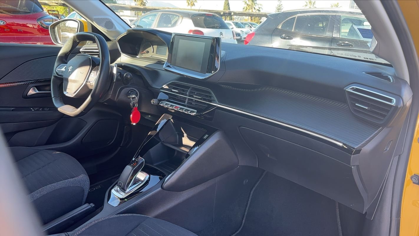 Peugeot 208 - Photo 10