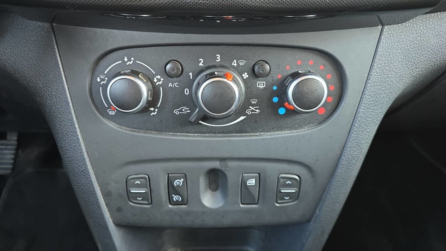 Dacia Sandero - Photo 13